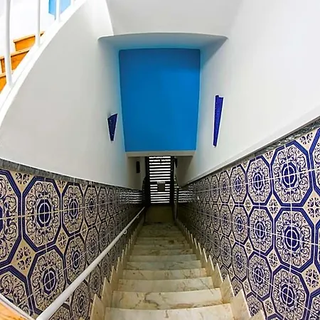 Alameda Hostal *